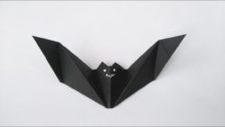 This easy to make origami bat is a brilliant decoration for halloween classrooms